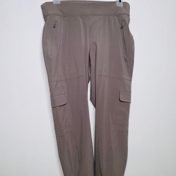 Athleta Chelsea Utility Jogger Pants 